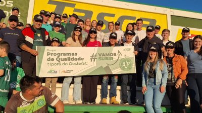 NOITE DE JOGO: Cooperados integram a torcida da Chapecoense