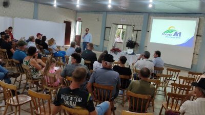 Pr&eacute;-assembleia para cooperados de Mondai, Caibi e Riqueza