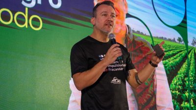 Mestre em agroneg&oacute;cios, Jean Matos