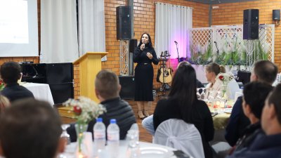 Palestrante Greici Rohr