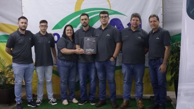 Acima de 800 matrizes, 2&deg;  lugar Granja Rodrigo Comparin, supervisionado pelo t&eacute;cnico Darlei Toniolli