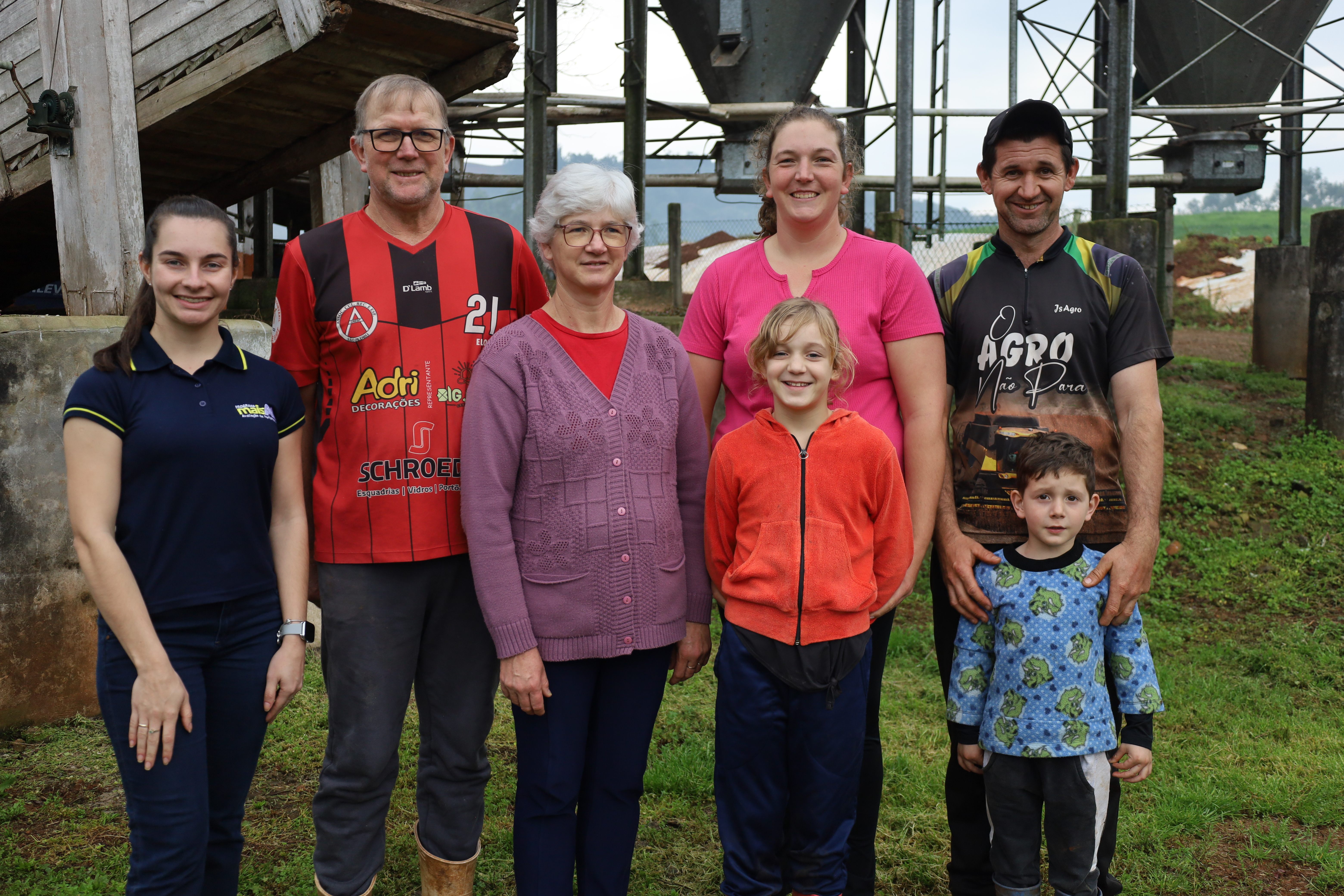 Base da fam&iacute;lia forjada no cooperativismo